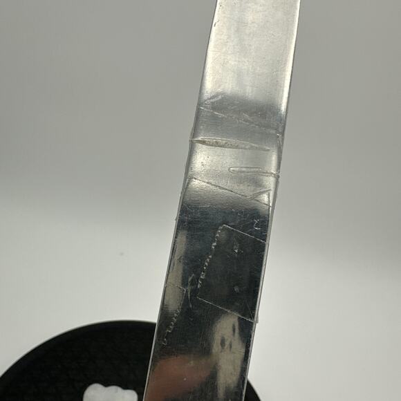 Cast Silvertone Metal Bee Salad Spoon and Fork Serving Set - Picture 5 of 6